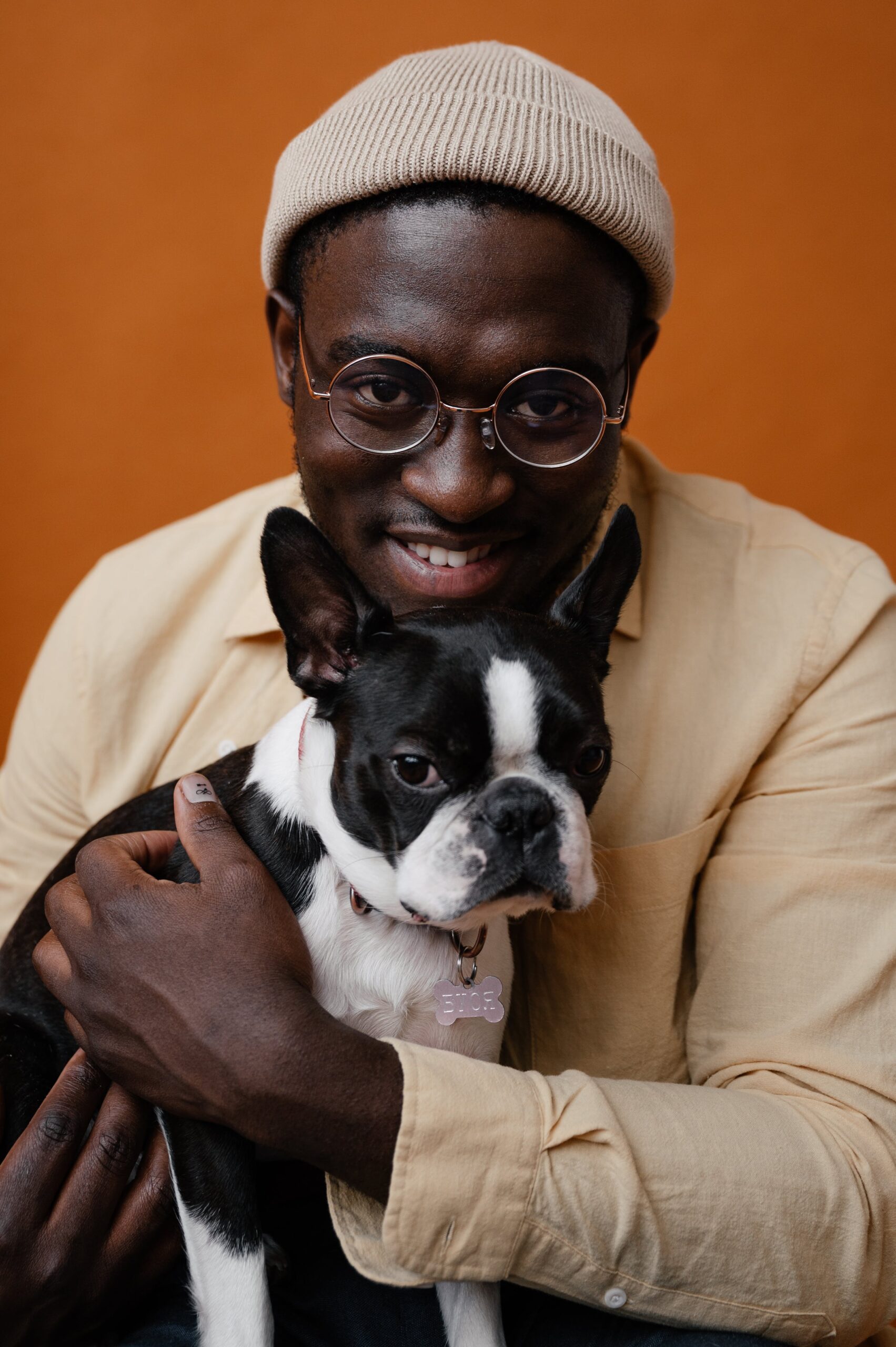 pexels-shvets-production-7533347 dogsitter